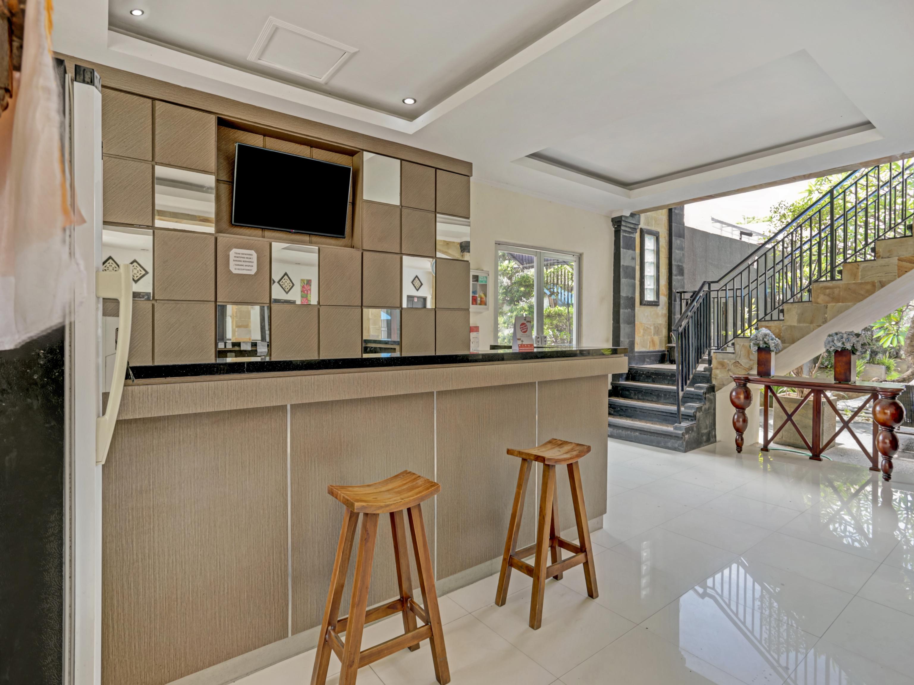 Super Oyo 3904 Kiki Residence Bali Legian Exterior foto
