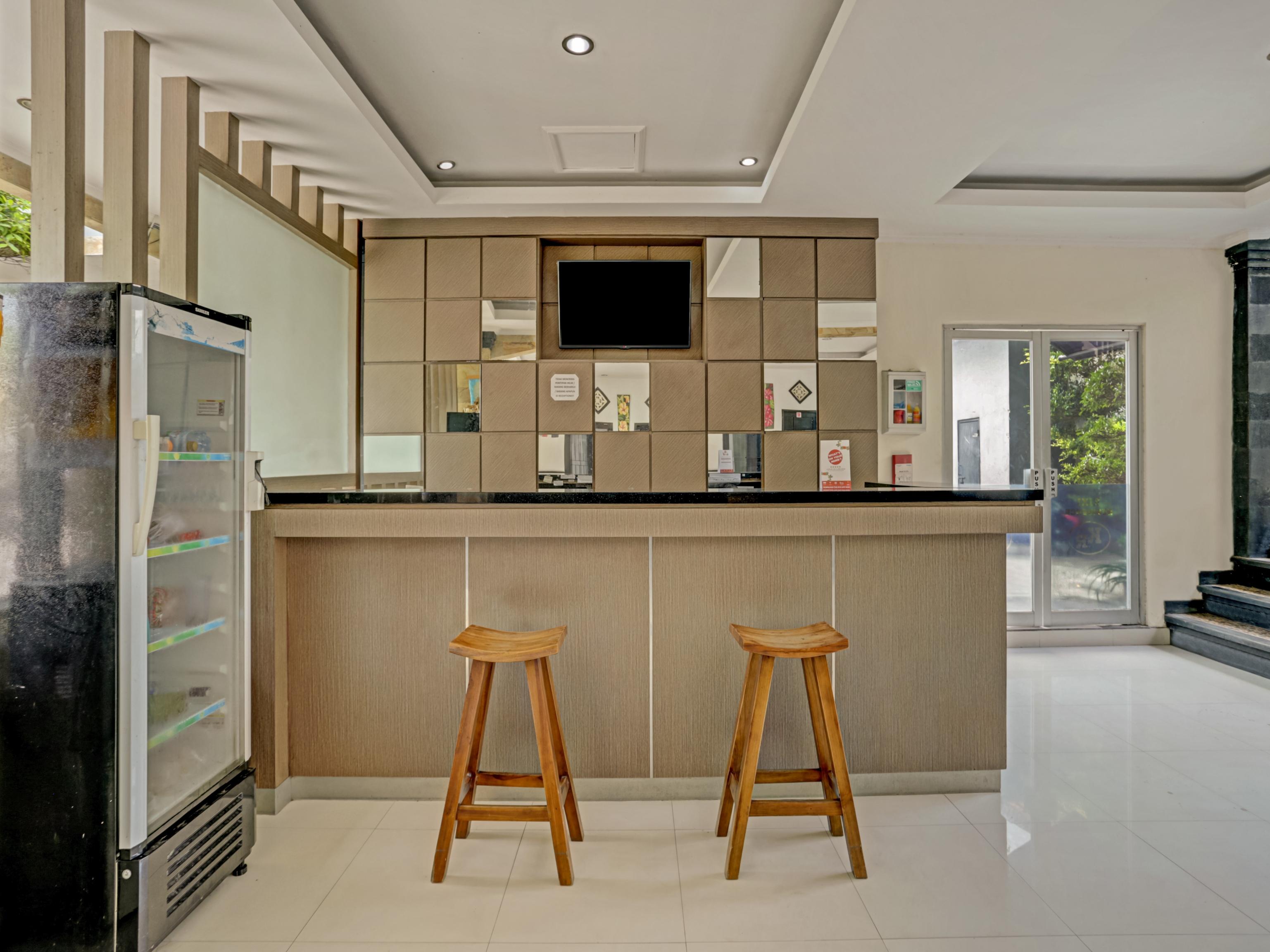 Super Oyo 3904 Kiki Residence Bali Legian Exterior foto